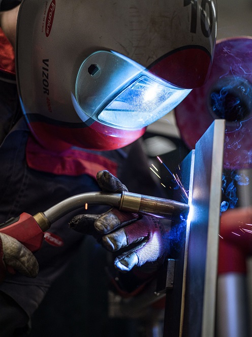 MIG MAG-Schweißgerät